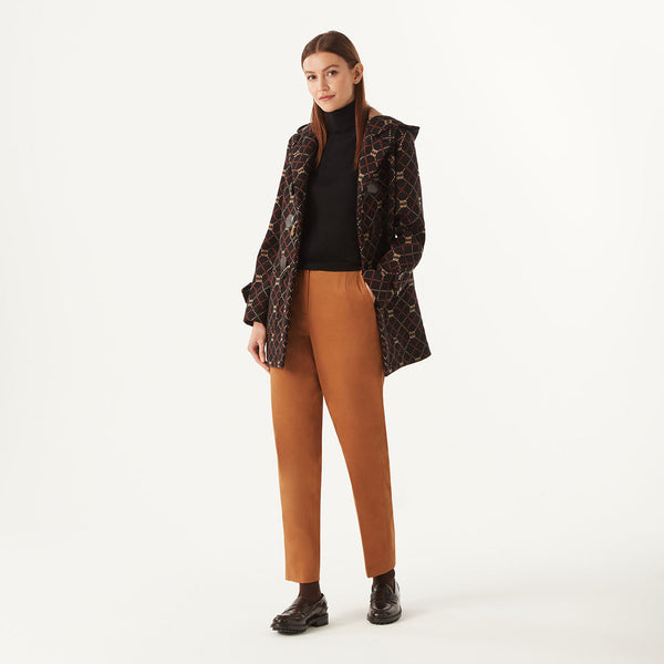 221108-DAKS-MODEL-