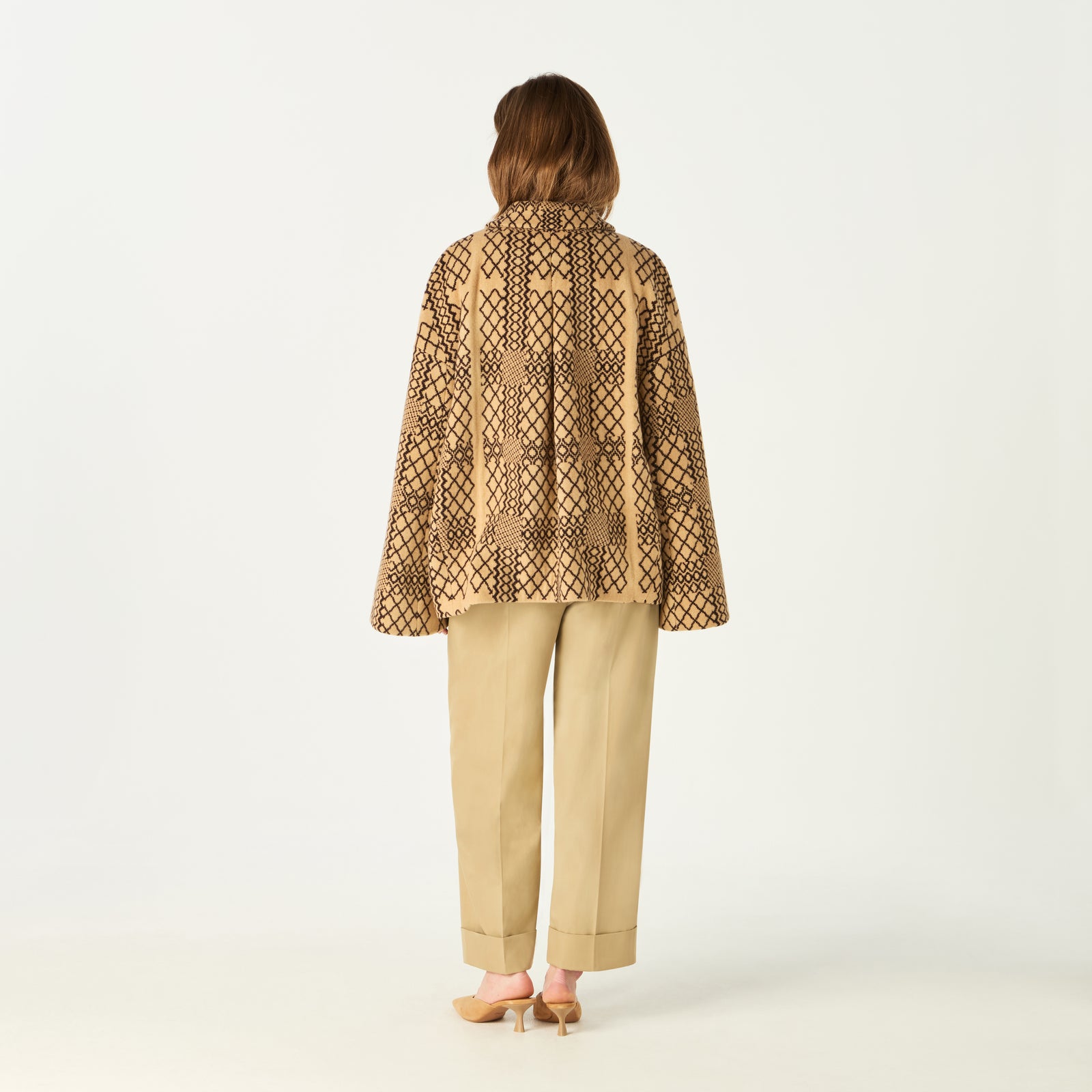 GEO CHECK WOOL SHORT COAT – DAKS