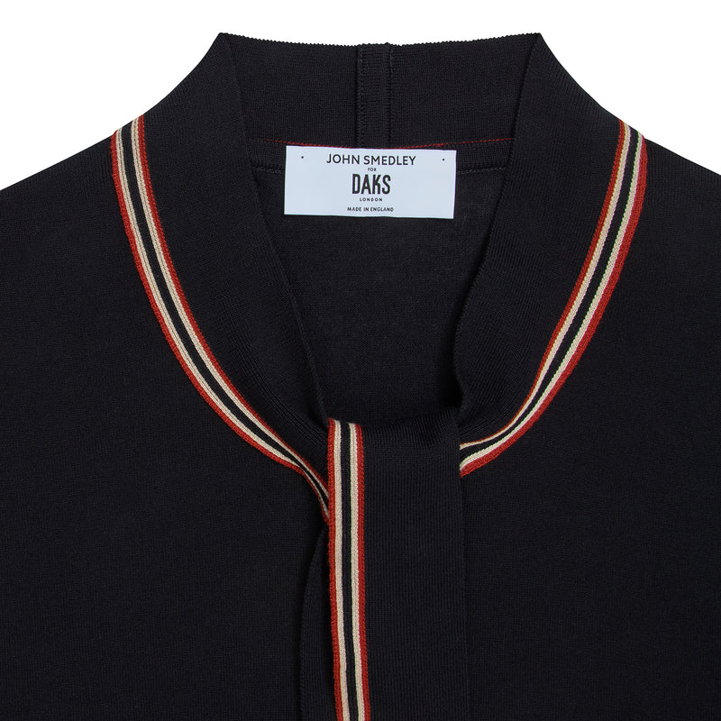 DAKS X JOHN SMEDLEY HOUSE STRIPE TOP - BLACK